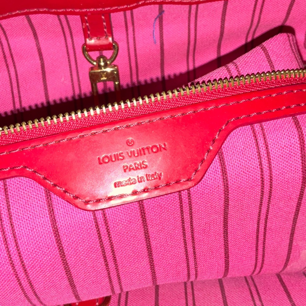 Louis Vuitton Pink Cosmo Blossom Tote Bag by Takashi Murakami Rare( EUC) - Picture 7 of 13